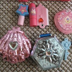 カギ付き　キラキラおしゃれボックス✨　ドラえもんキーホルダー等とセットで！の画像