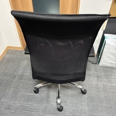 オフィスチェアの画像