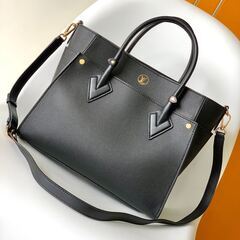 LOUIS VUITTON ルイヴィトン ハンドバッグ LVロゴ オンマイサイドMM M53826 レザー ブラックの画像