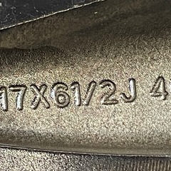 日産オーラ　純正ホイール　17インチ6.5J +40 4×100 ホイールキャップ１つ欠品　の画像