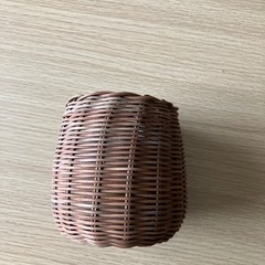 ラタンの花瓶の画像
