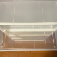【取引中】無印　ポリプロピレン　衣装ケース　4つの画像
