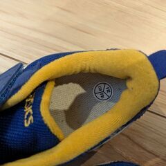 ASICS　きれいめ　18cmの画像
