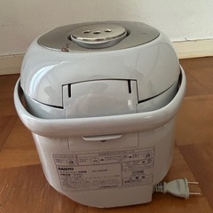 炊飯器の画像