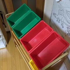 おもちゃ収納家具の画像