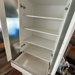 キッチンボード(食器棚)の画像
