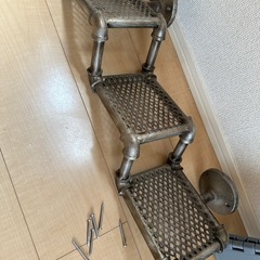 アンティーク 飾り棚の画像