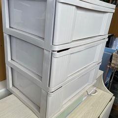 3段衣装ケース（グレー）の画像