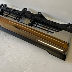 200系　トヨタ ハイエース 6型 標準 200系 純正 フロントグリル スモークメッキ 53100-26670 SH12の画像