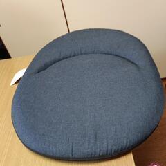 美品！ニトリ スリム収納座椅子（Nサーフ）同一商品２個セットの画像