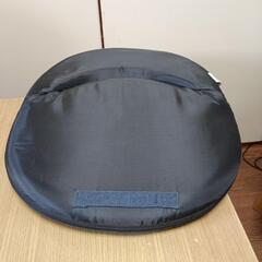 美品！ニトリ スリム収納座椅子（Nサーフ）同一商品２個セットの画像