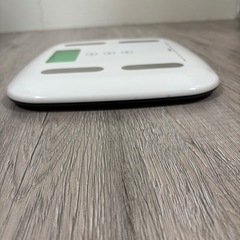 ドリテック 体重計 ボディスケール ピエトラプラス ホワイト BS-238の画像