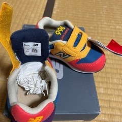 【新品】ニューバランス　12㎝の画像