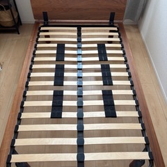 無印良品セミダブルベッドの画像