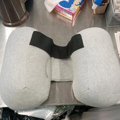0813-036 車用ヘッドレストクッションの画像