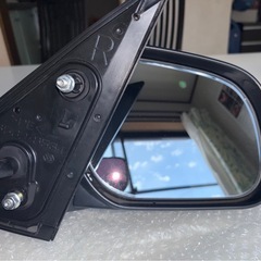 【美品】トヨタbB CBA-QNC21 右ミラー
の画像