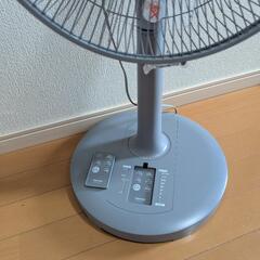 値下げ可 グレー 扇風機 美品 テクノス 使用1年未満の画像