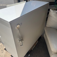 ホワイト　キッチンボードの画像