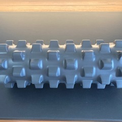 【お得セット】TriggerPoint フォームローラー（オレンジ）＆ RumbleRoller Xfirm（ブラック／ショートサイズ） 美品 の画像