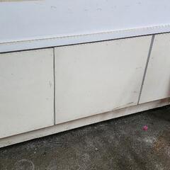商品棚(パンフレット等)の画像