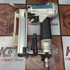 【中古】マキタ Makita AT425A エアタッカ 常圧【ハンズクラフト佐賀】の画像