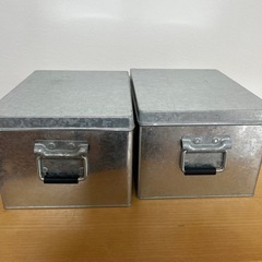 無印のアルミ缶ケースの画像