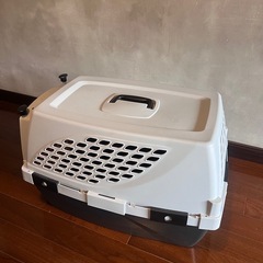 ペットキャリーの画像