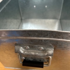 無印のアルミ缶ケースの画像