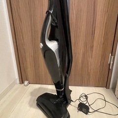 コードレス掃除機（説明書+充電スタンド付き）の画像
