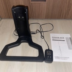 コードレス掃除機（説明書+充電スタンド付き）の画像