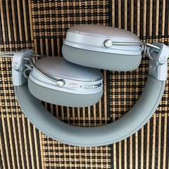 ヘッドホン（ブルー）の画像