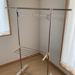 洗濯物干し　室内干しの画像
