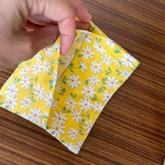 ハンカチ　ティッシュ入れポーチの画像