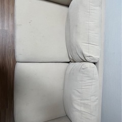 ソファとミニテーブルセットの画像