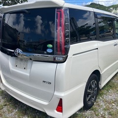 無事故本土仕入れ☆デカナビ☆後席モニターの画像