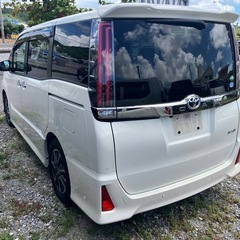 無事故本土仕入れ☆デカナビ☆後席モニターの画像