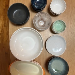 食器、小皿、全部まとめての画像