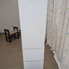 ＼お譲りします！／幅30cmの隙間収納の画像