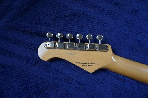 【値下げしました】フジゲン（富士弦）ストラトモデル "NST11MAHM"  弾きやすいミディアムスケール　4万円のピックアップアップグレード済　東京・埼玉お届けします