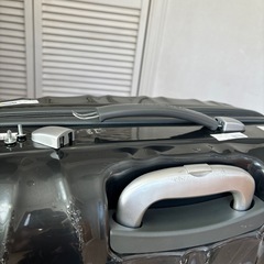 American tourister 大　スーツケース 難ありの画像