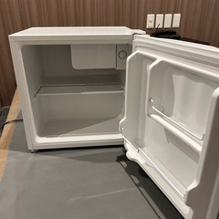 【45台有】1台700円 1人用冷蔵庫の画像