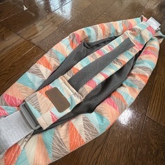 ショルダー抱っこ紐の画像