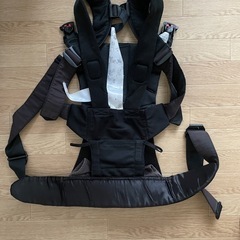 抱っこ紐　　ベビージョルン　BABYBJORNの画像