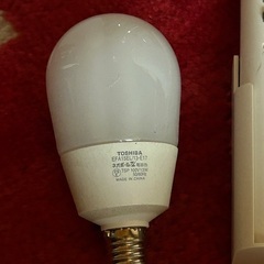 天井照明　照明器具　暖色電球　リモコン付きの画像
