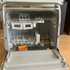 Panasonic 食器洗い乾燥機　NP-TR9の画像