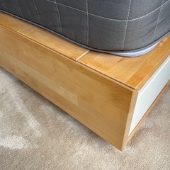 IKEA ダブルベッド(美品)の画像