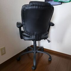 デスクチェア オフィスチェア ワークチェア ニトリ NITORI リアン2 幅680mm 奥行き680mm 高さ860mm(860～935)mm 座面の高さ420mm(420～495)mmの画像