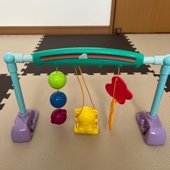ピープル　新生児から遊べるベビージムの画像