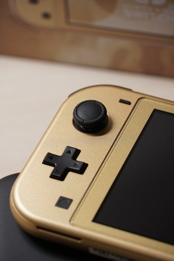 Nintendo Switch Lite ハイラルエディション＋専用ケース (SHINA