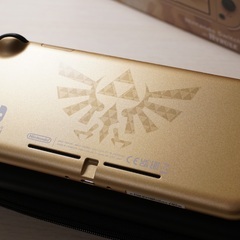 Nintendo Switch Lite ハイラルエディション＋専用ケースの画像